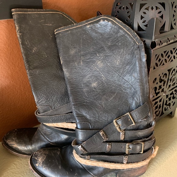 Freebird boots by Steven Dover boots - Picture 2 of 8